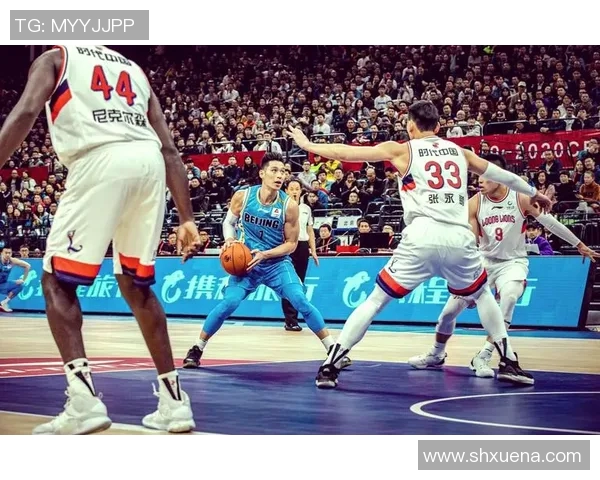 娱乐圈男明星篮球场上的精彩瞬间与魅力展示合集